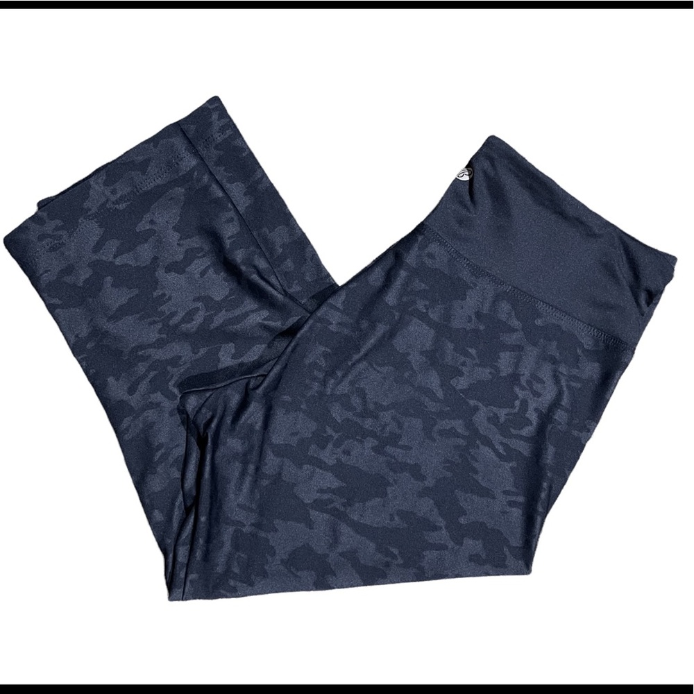 Bally Total Fitness Capri Leggings